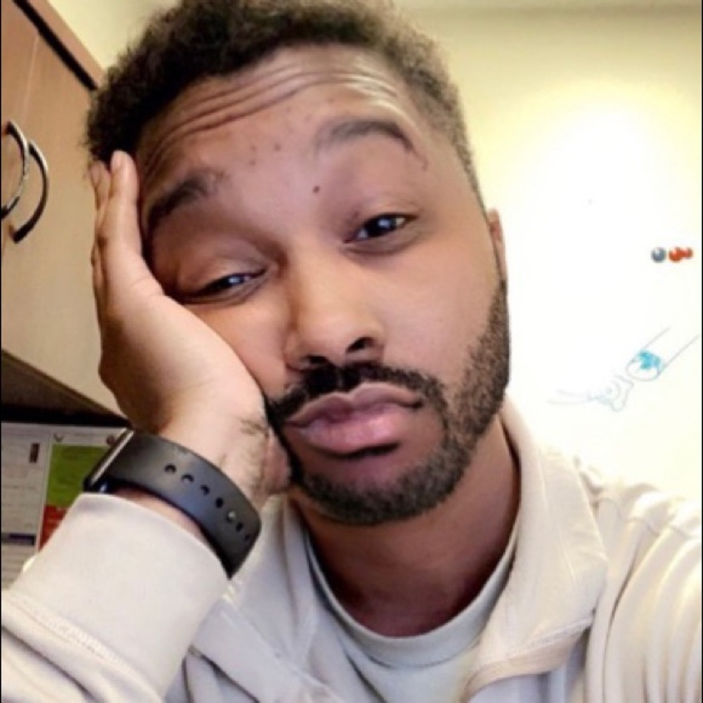 Meet your Posher, Ari